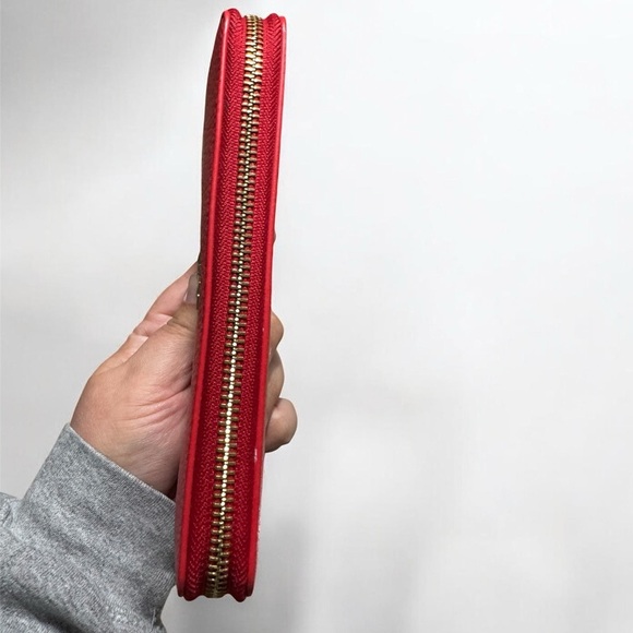 Tory Burch Red Zip-Around Pebbled Leather Wallet - Picture 5 of 9